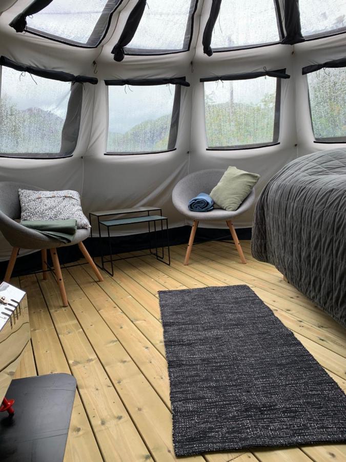 Готель Glamping Lofoten Kongsjorda Екстер'єр фото